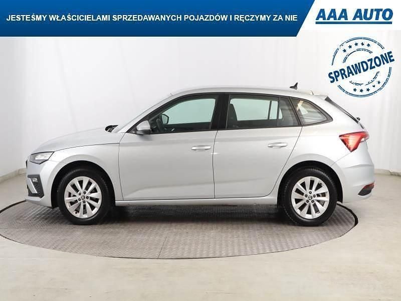 Używany Skoda Scala 2024 Srebrny Hatchback