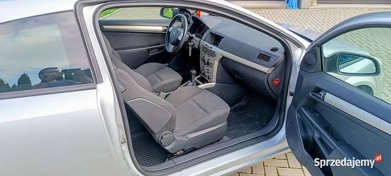 Używany Opel Astra GTC 2008