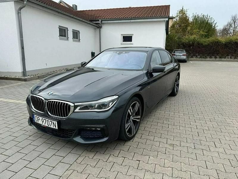 Używany BMW 730 265 KM (194 kW) 2017 Czarny Sedan/Limuzyna