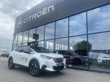 Biały Używany 2022 Peugeot e-2008 GT SUV | 140 000 zł - Obraz 1/4