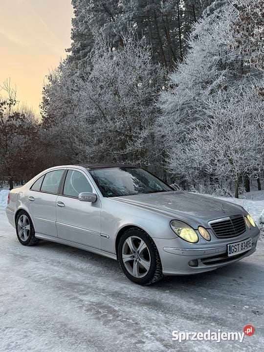 Używany Mercedes E320 2002
