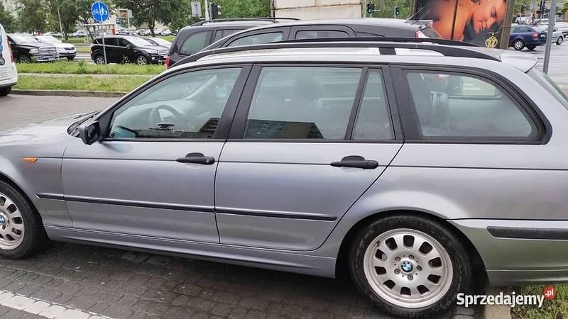 Szary Używany 2005 BMW 2000 Sedan/Limuzyna | 6000 zł - Obraz 1/4