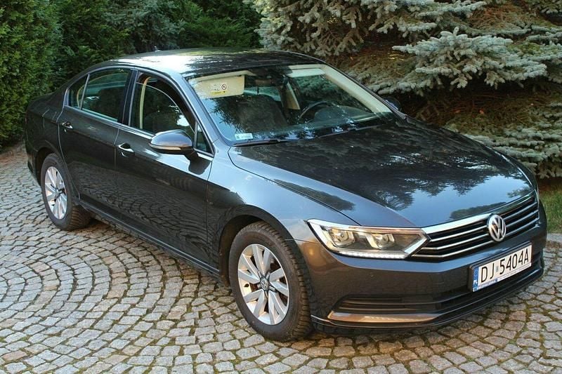 Używany VW Passat 150 KM (110 kW) 2017 Brązowy Sedan/Limuzyna