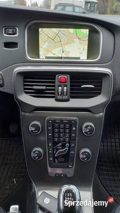 Używany Volvo V40 Summum 2015