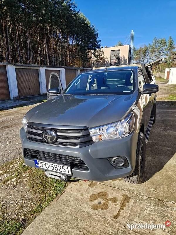 Używany Toyota HiLux 150 KM (110 kW) 2023 Pickup