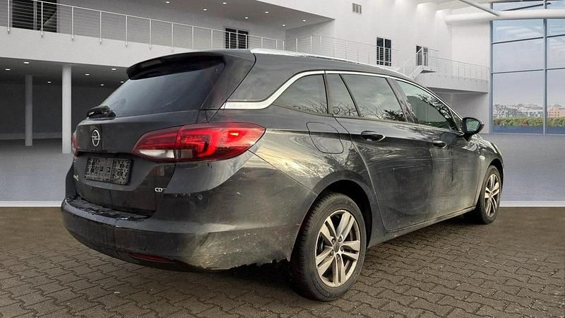 Używany Opel Astra 136 KM (100 kW) 2016 Czarny Kombi