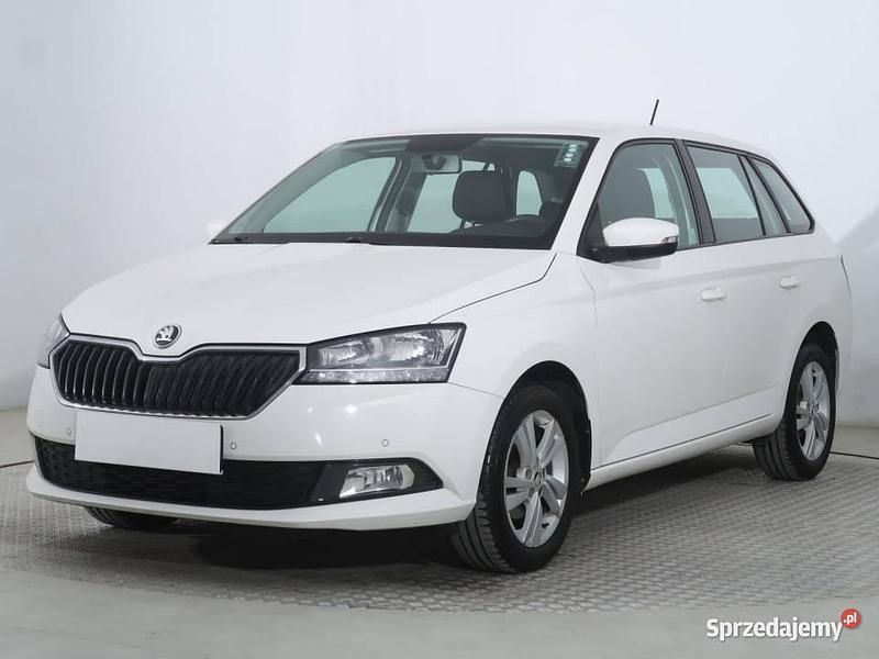 Używany Skoda Fabia 2021 Biały Kombi