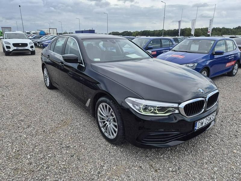 Czarny Używany 2018 BMW 530 Sedan/Limuzyna | 69 232 zł - Obraz 1/4