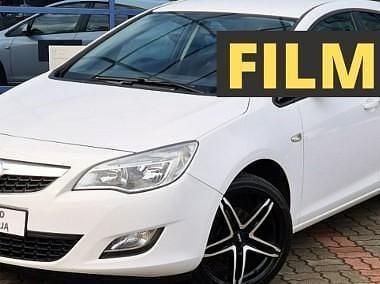 Używany Opel Astra 120 KM (88 kW) 2011 Biały Hatchback
