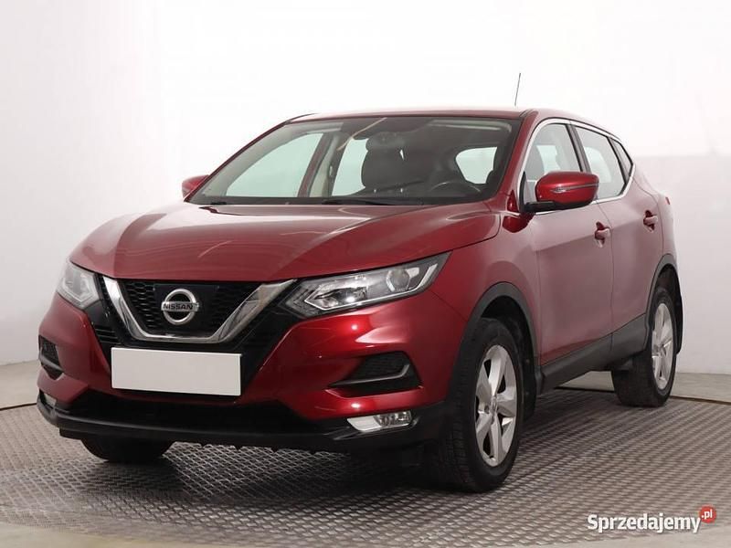 Używany Nissan Qashqai 2017 Bordowy SUV