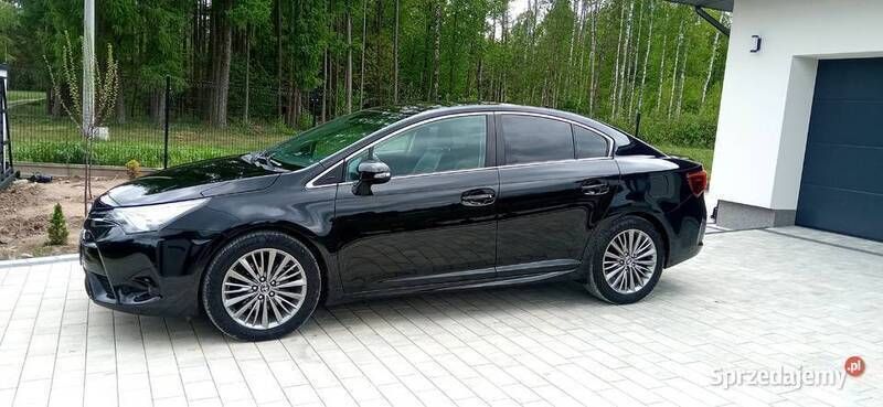 Czarny Używany 2015 Toyota Avensis Sedan/Limuzyna | 44 900 zł (Dość drogi) - Obraz 1/4