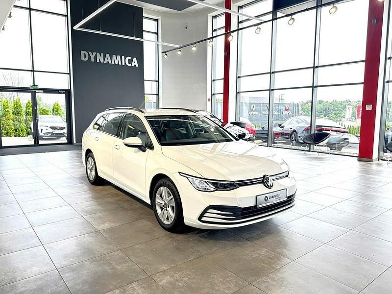 Biały Używany 2022 VW Golf VIII R Kombi | 68 900 zł (Uczciwa cena) - Obraz 1/3