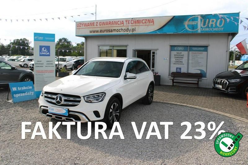 Biały Używany 2022 Mercedes GLC200 SUV | 124 308 zł - Obraz 1/4