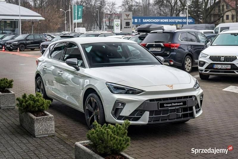 Nowe Cupra Leon 2026 Szary Hatchback