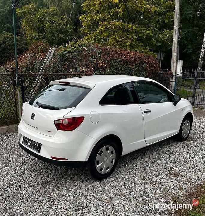Biały Używany 2011 Seat Ibiza Hatchback | 10 900 zł (Uczciwa cena) - Obraz 1/4