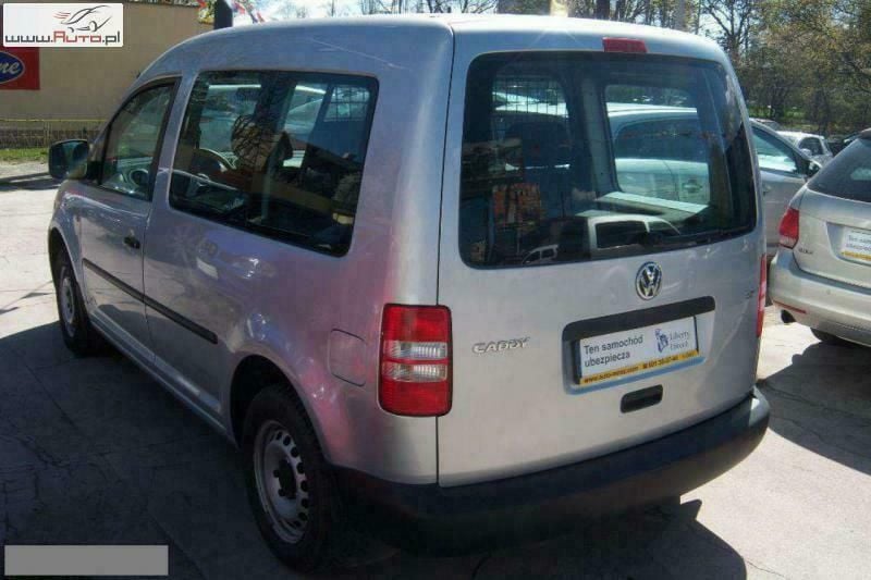Używany VW Caddy 75 KM (55 kW) 2010 Srebrny (metalik) Minivan