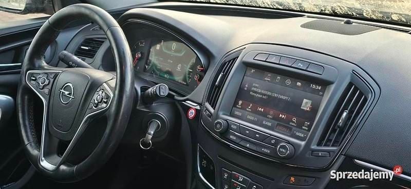 Używany Opel Insignia 170 KM (125 kW) 2016 Czarny Kombi