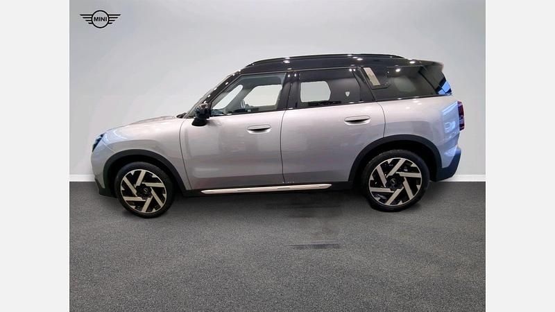 Używany Mini Countryman 156 KM (114 kW) 2025 Melting silver iii metalizowany SUV