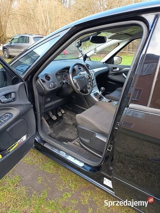 Używany Ford S-MAX S 2007 Czarny Minivan