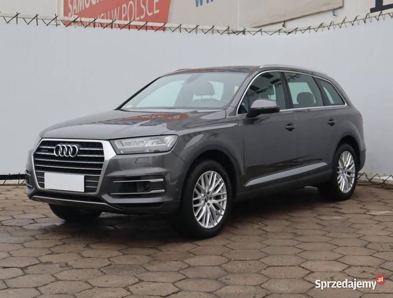 Używany Audi Q7 2018 Szary SUV