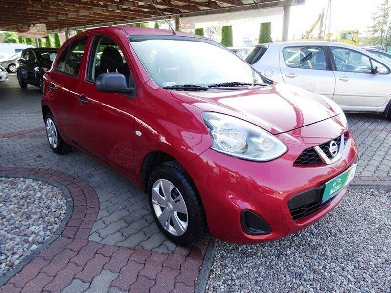 Używany Nissan Micra 80 KM (58 kW) 2016 Bordowy Hatchback