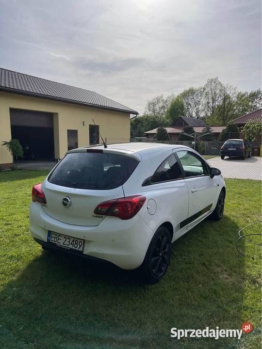 Używany Opel Corsa 90 KM (66 kW) 2015 Biały Hatchback