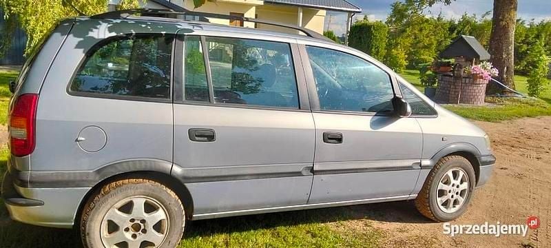 Używany 2002 Opel Zafira Minivan | 3200 zł - Obraz 1/4