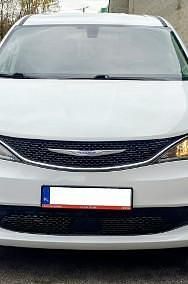 Używany Chrysler Pacifica 291 KM (214 kW) 2022 Biały (metalik) Minivan