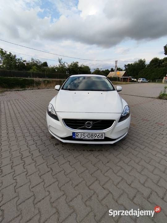 Używany 2014 Volvo V40 Kombi | 35 000 zł (Uczciwa cena) - Obraz 1/4