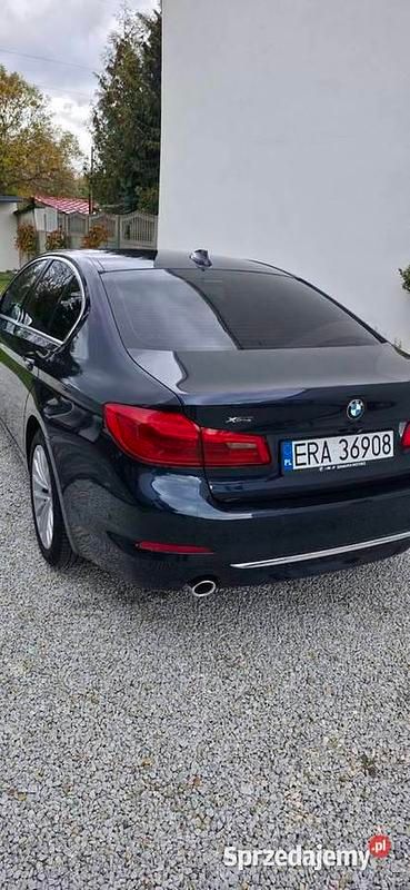 Używany BMW 520 Luxury Line 2017 Granatowy Sedan/Limuzyna