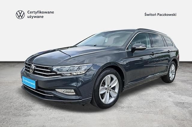 Używany 2021 VW Passat Kombi | 94 900 zł (Drogi) - Obraz 1/4