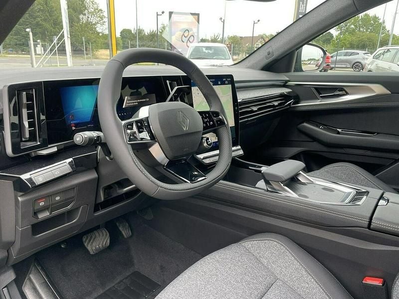 Nowe Renault Austral Techno 160 KM (117 kW) 2025 Czarny SUV