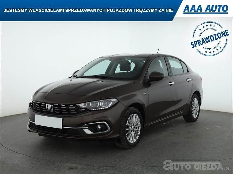 Używany Fiat Tipo 2022 Brązowy