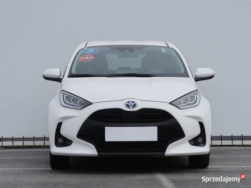 Biały Używany 2021 Toyota Yaris Hybrid Hatchback | 64 999 zł (Uczciwa cena) - Obraz 1/4