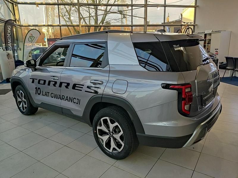 Używany Ssangyong (KGM) Torres 163 KM (119 kW) 2023 Srebrny (metalik) SUV