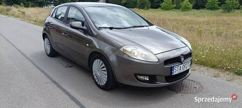 Brązowy Używany 2009 Fiat Bravo Hatchback | 10 900 zł (Dobra cena) - Obraz 1/4