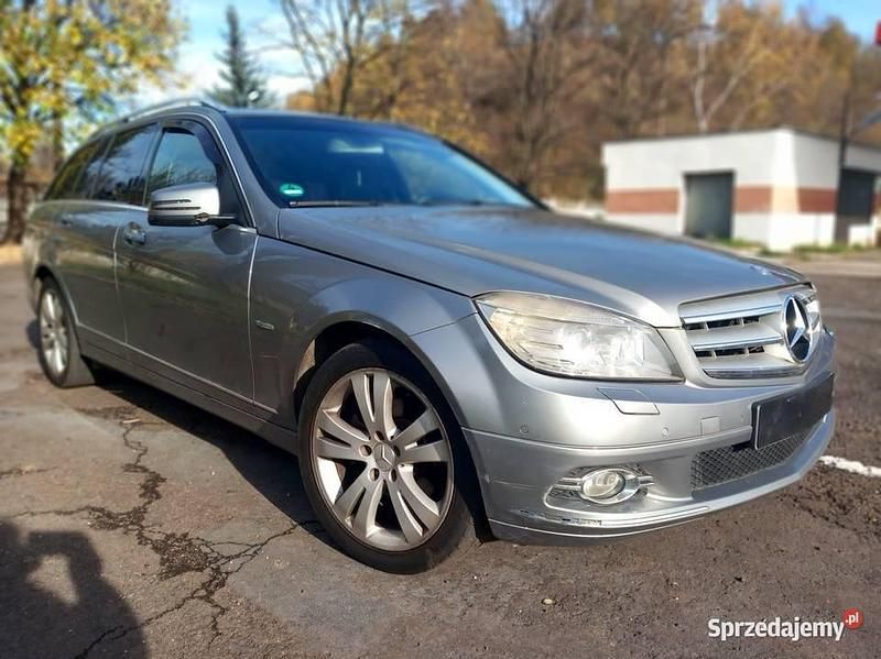 Srebrny Używany 2010 Mercedes 200 Kombi | 16 000 zł - Obraz 1/3