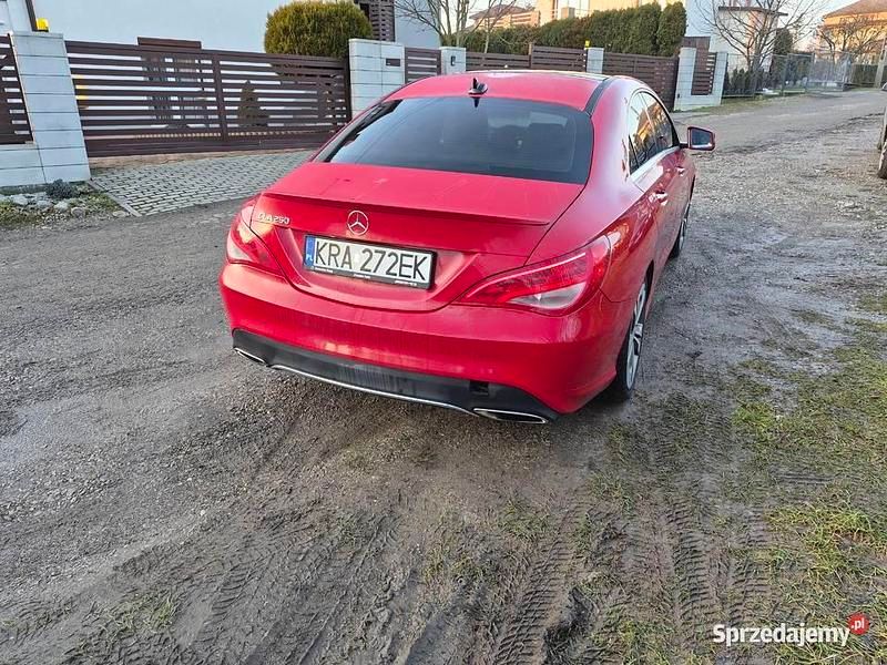 Używany Mercedes CLA250 2016 Sedan/Limuzyna