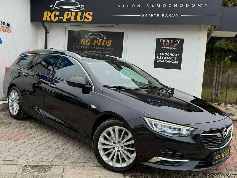 Niebieski Używany 2017 Opel Insignia Kombi | 56 900 zł (Drogi) - Obraz 1/4