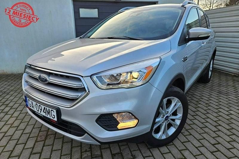 Używany Ford Kuga 120 KM (88 kW) 2017 Srebrny SUV