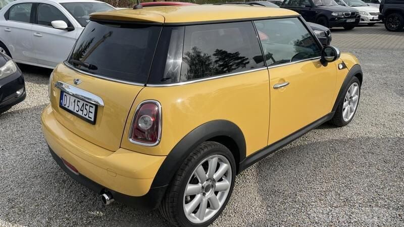 Używany Mini ONE 95 KM (69 kW) 2009 Żółty Hatchback