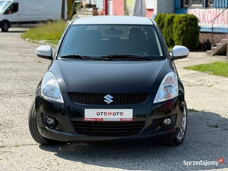 Czarny Używany 2014 Suzuki Swift Hatchback | 25 900 zł (Super Cena) - Obraz 1/4