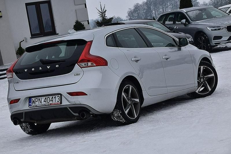 Używany Volvo V40 R-Design 116 KM (85 kW) 2013 Szary Kombi