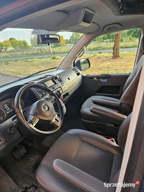 Używany VW T5 2011 Van