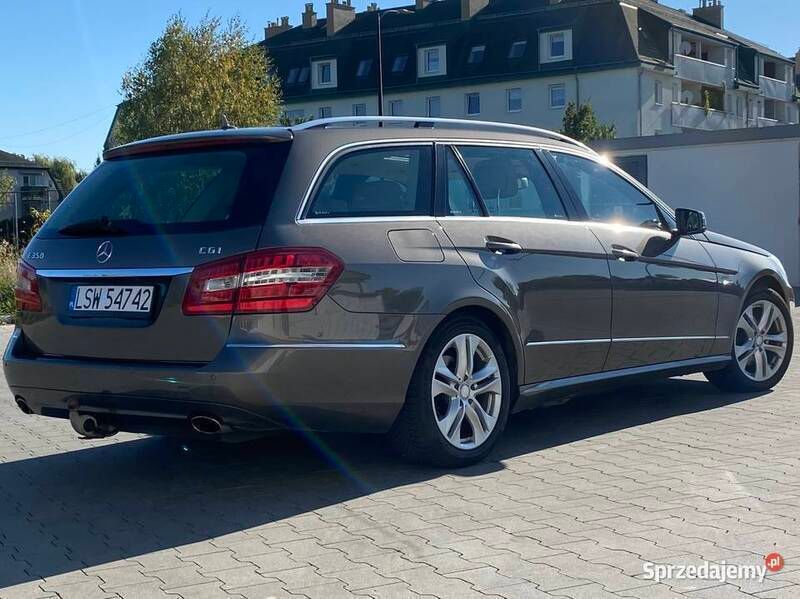 Używany 2009 Mercedes E350 Avantgarde | 37 900 zł - Obraz 1/4