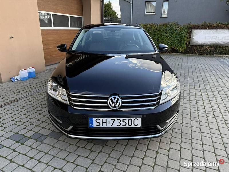 Czarny Używany 2012 VW Passat Comfortline Sedan/Limuzyna | 29 900 zł (Dobra cena) - Obraz 1/4