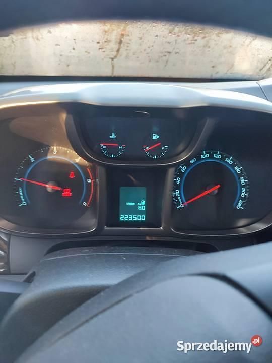 Czarny Używany 2012 Chevrolet Orlando Minivan | 25 000 zł (Uczciwa cena) - Obraz 1/4