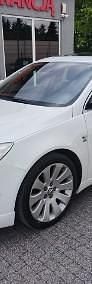 Używany Opel Insignia OPC 180 KM (132 kW) 2010 Biały Hatchback