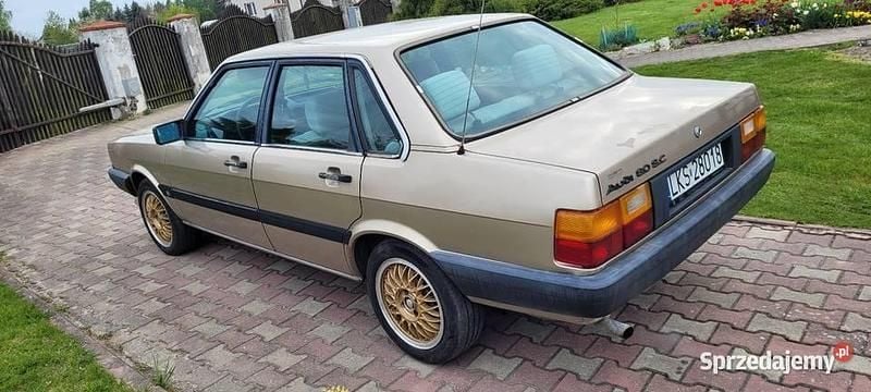 Używany Audi 80 1986 Złoty Sedan/Limuzyna