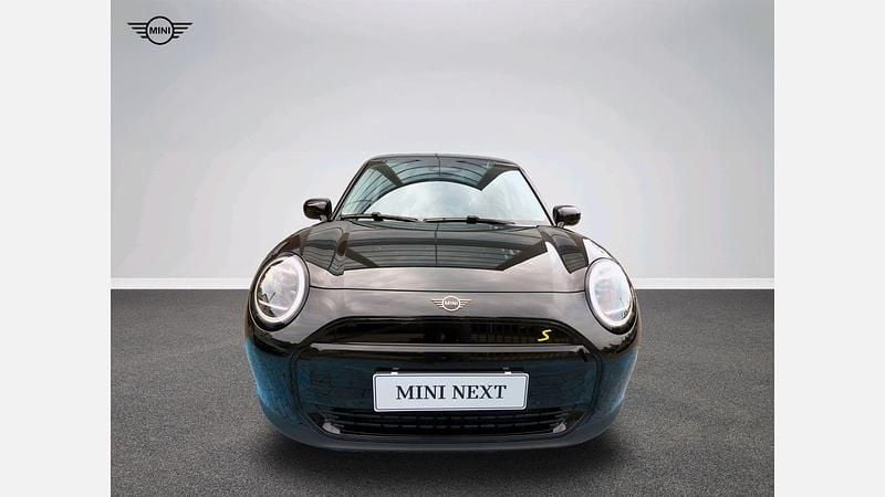 Używany Mini Cooper SE 160 kW (218 KM) 2024 Midnight black ii Hatchback